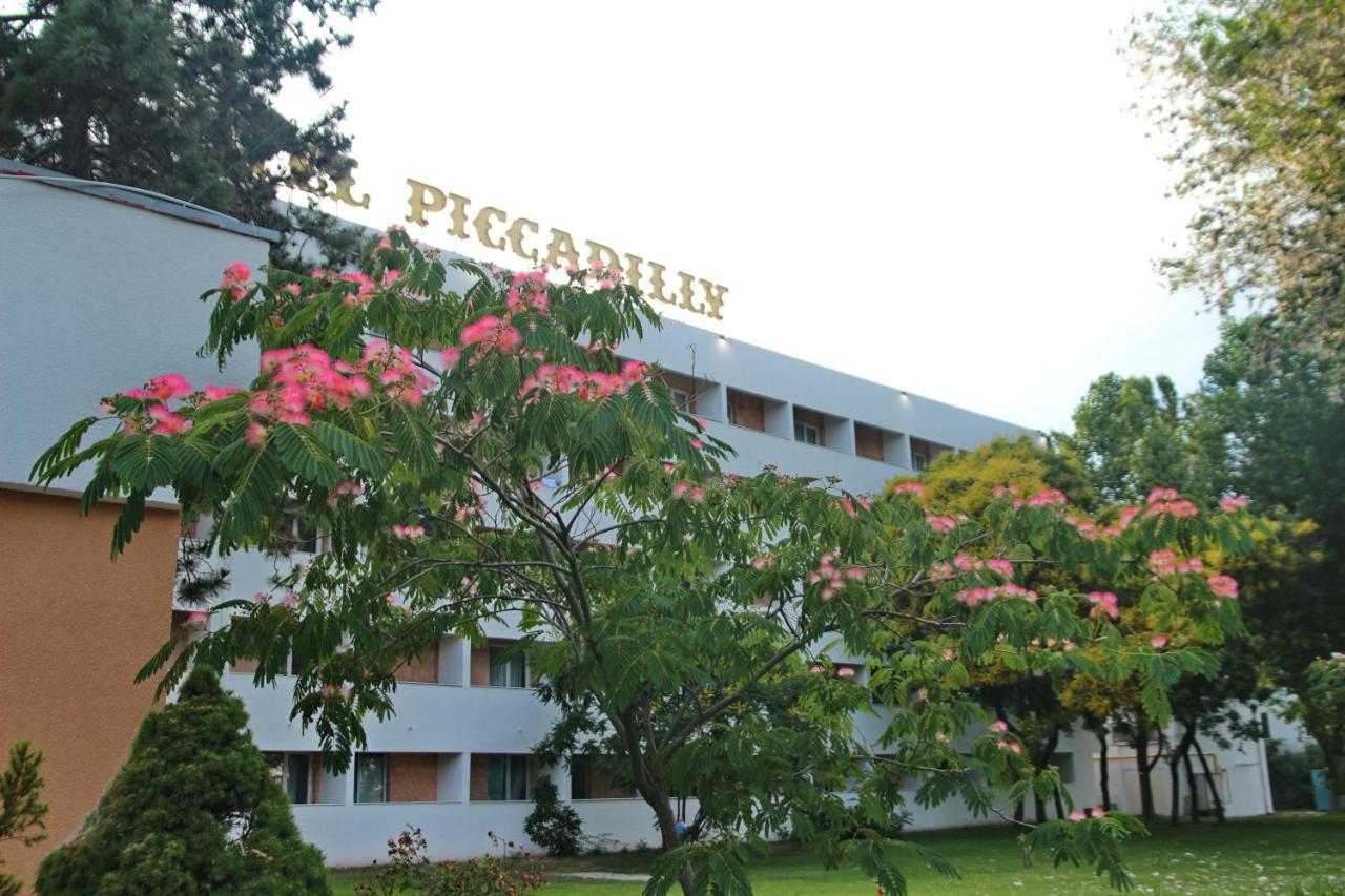 Hotel Piccadilly Mamaia Ngoại thất bức ảnh