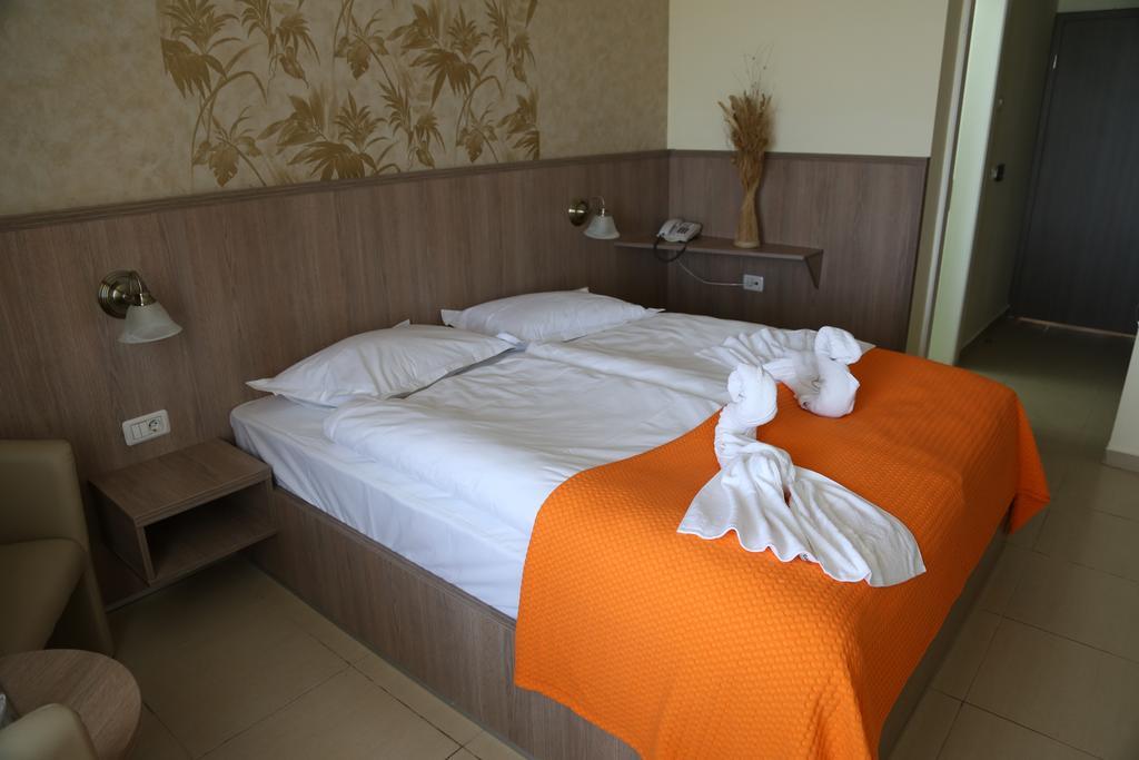 Hotel Piccadilly Mamaia Phòng bức ảnh