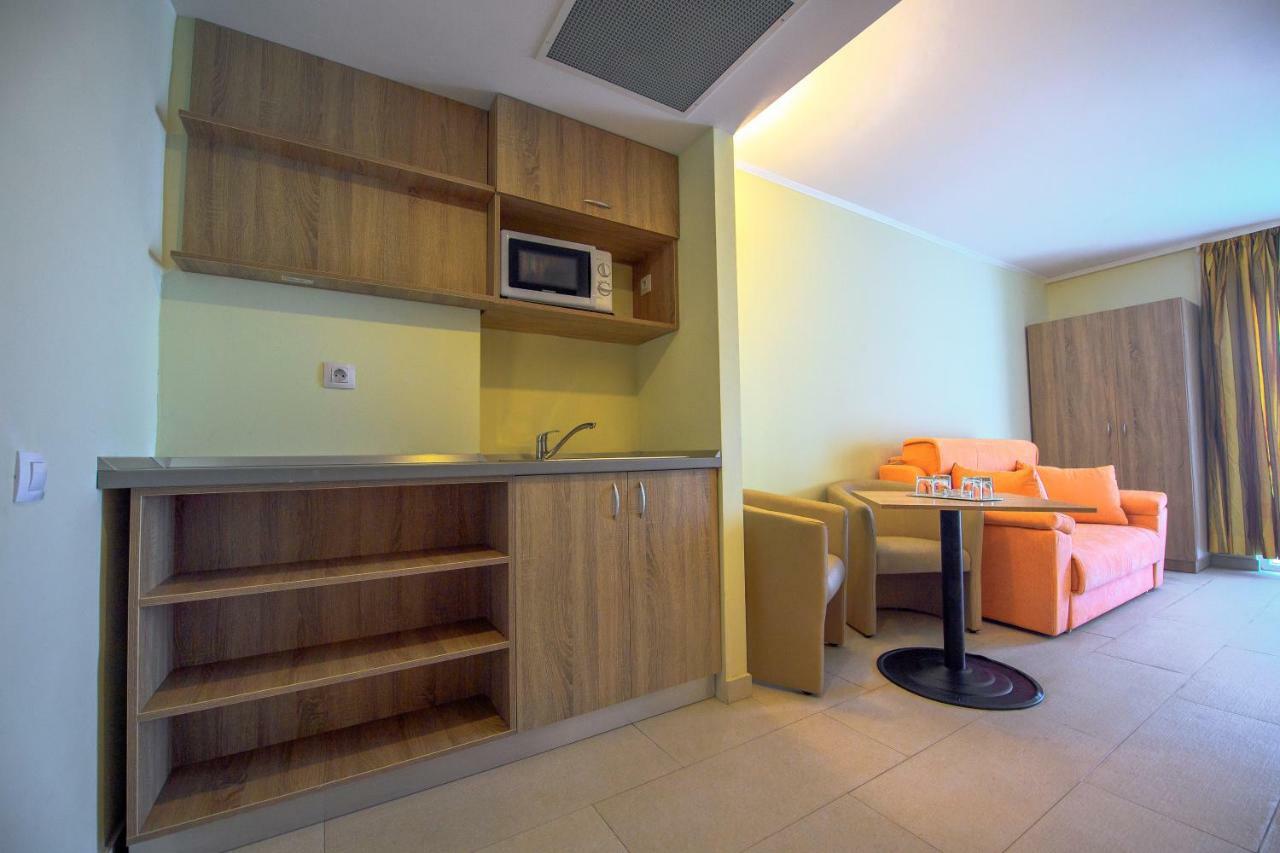 Hotel Piccadilly Mamaia Ngoại thất bức ảnh