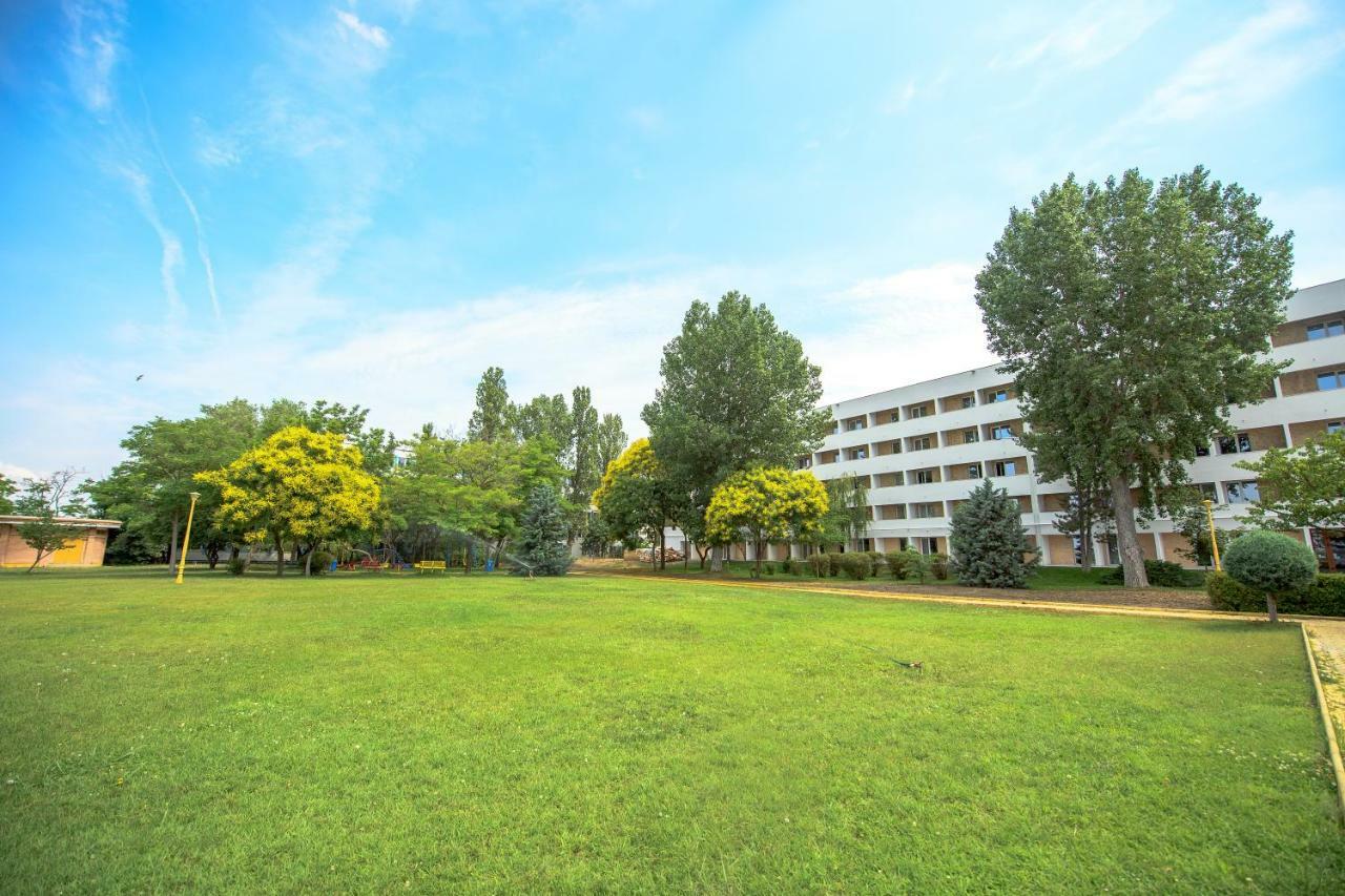 Hotel Piccadilly Mamaia Ngoại thất bức ảnh