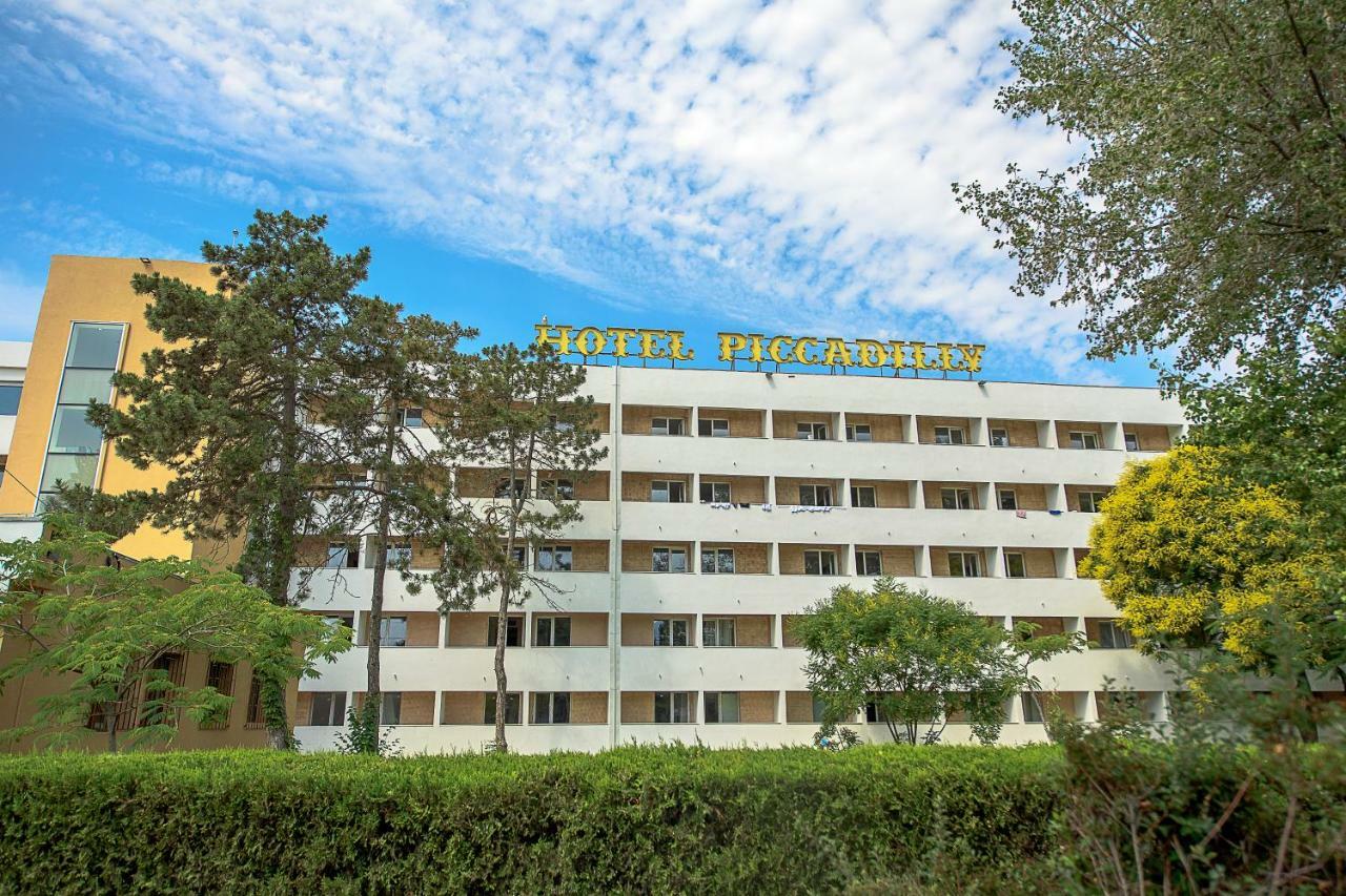 Hotel Piccadilly Mamaia Ngoại thất bức ảnh
