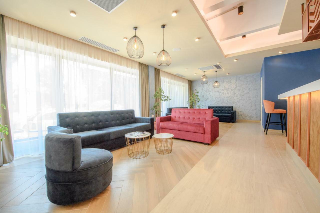 Hotel Piccadilly Mamaia Ngoại thất bức ảnh