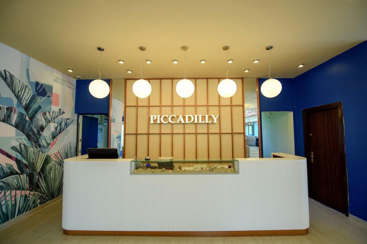 Hotel Piccadilly Mamaia Ngoại thất bức ảnh